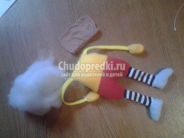 текстильные игрушки. Марионетка-гномик