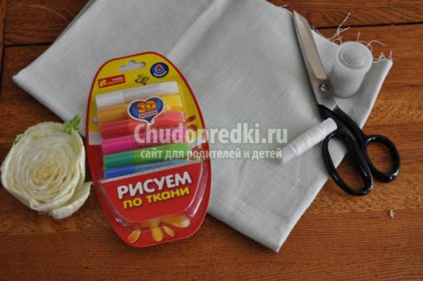 декор полотенца отпечатками ладошек