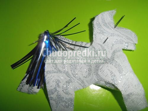 Елочная игрушка своими руками. Лошадка