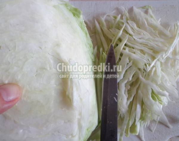 красный борщ с курицей