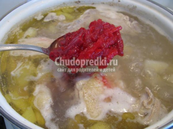 свекольный борщ с курицей
