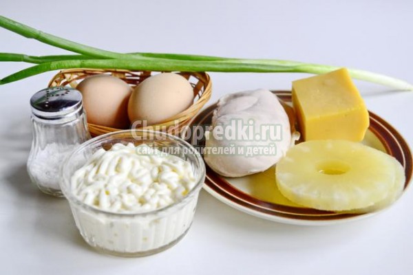 салат с курицей гавайский