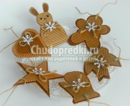 Новогодний декор своими руками