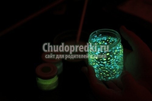 Делаем светящуюся воду своими руками