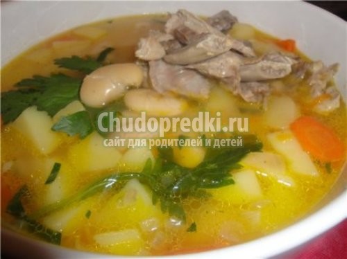 Суп из курицы с фасолью