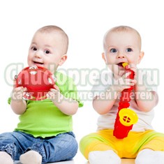 Лучшие развивающие игрушки детям от года