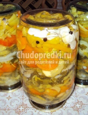 Салат на зиму из огурцов