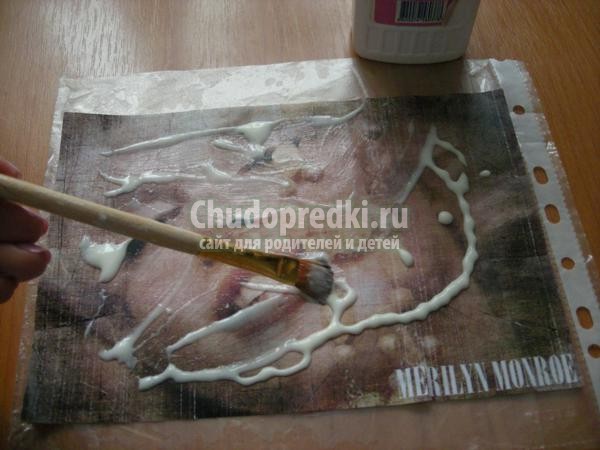 обратный декупаж тарелки. Мерелин