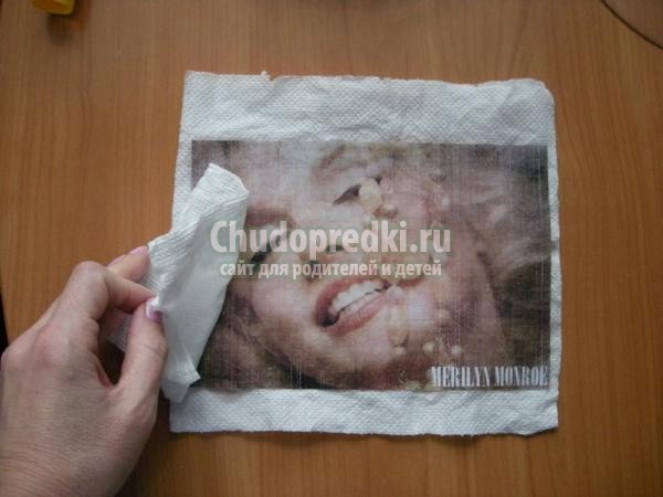 обратный декупаж тарелки. Мерелин