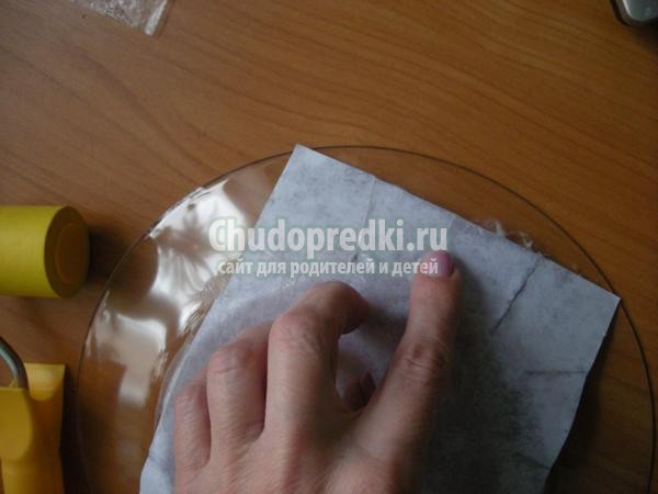 обратный декупаж тарелки. Мерелин