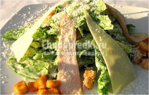 салат цезарь классический