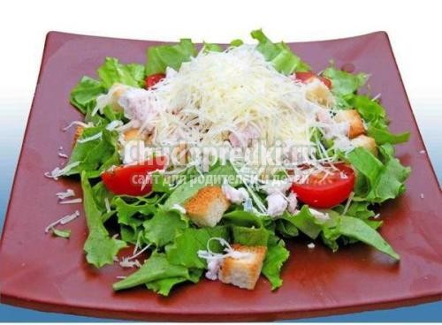 салат цезарь классический