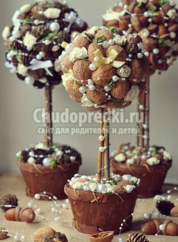 Поделки из шишек и желудей