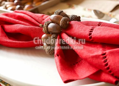 Поделки из шишек и желудей