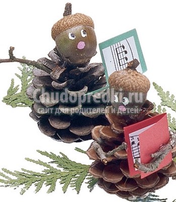 Поделки из шишек и желудей