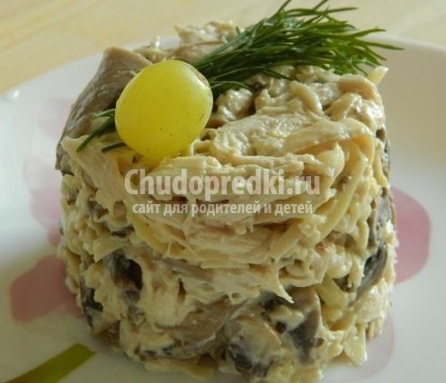 салат с курицей и грибами: самые лучшие рецепты с фото