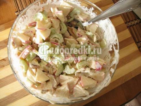 Салаты из сельдерея - вкусно и полезно