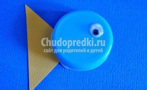 Весенние поделки из пластиковых пробок