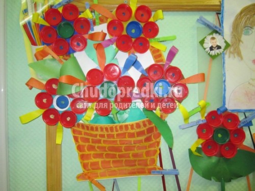 Весенние поделки из пластиковых пробок