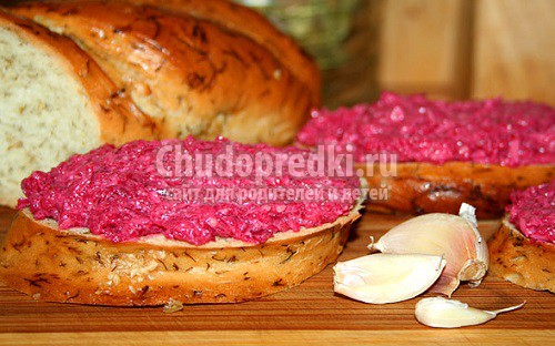 Свекла с чесноком и майонезом: популярные рецепты с фото