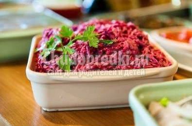 Свекла с чесноком и майонезом: популярные рецепты с фото