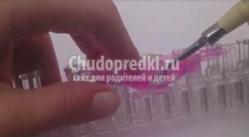 Как сплести из резинок фигурку на станке? Мастер-класс