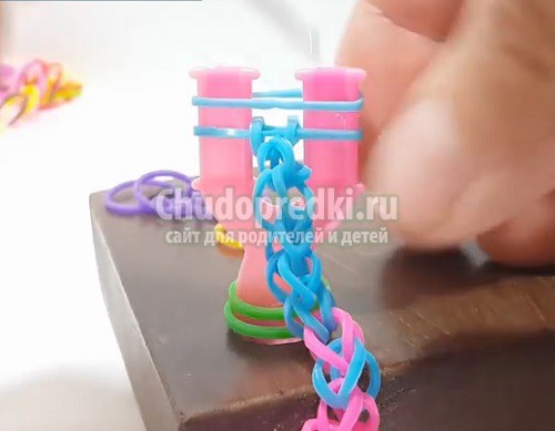 Лентяй из резинок: как плести браслет. Идеи и фото Лентяй из резинок: как плести браслет. Идеи и фото