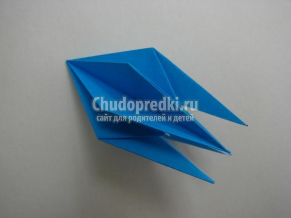 лилия из бумаги в технике оригами