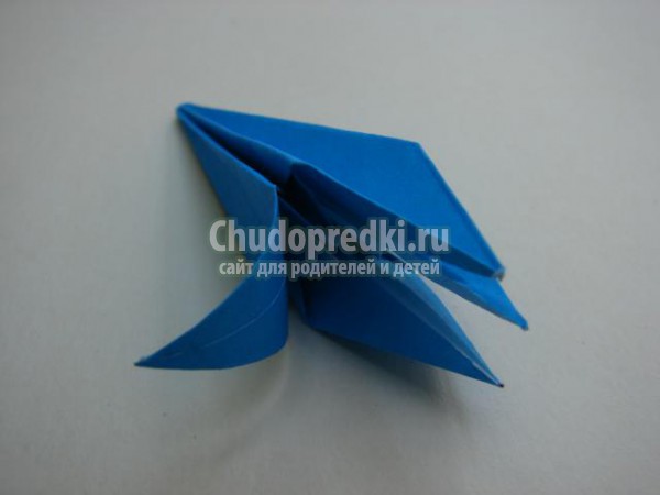 лилия из бумаги в технике оригами