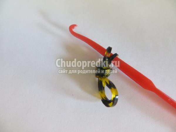 фигурки из резинок. Кока-кола