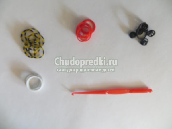 фигурки из резинок. Кока-кола
