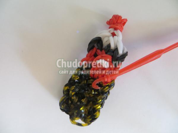 фигурки из резинок. Кока-кола