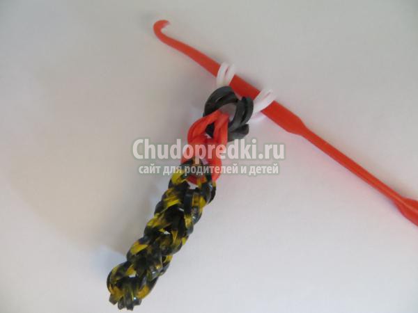 фигурки из резинок. Кока-кола