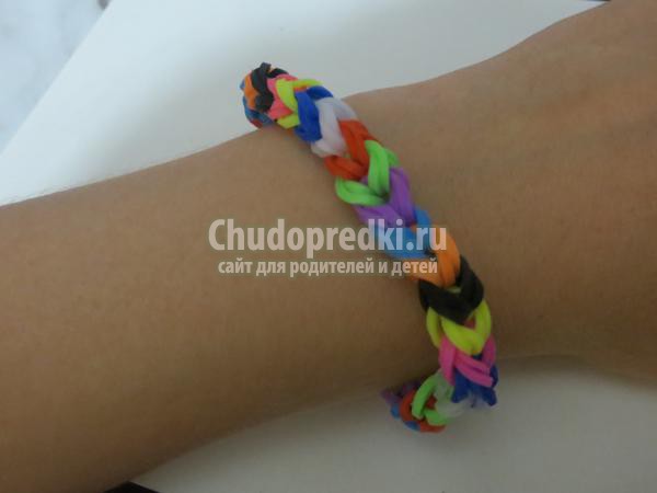 фенечка из резинок на рогатке