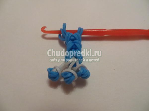 снежинка из резинок крючком