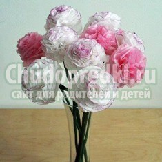 Как сделать цветы из салфеток? Простой мастер-класс