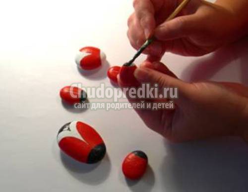 Рисунки на камнях