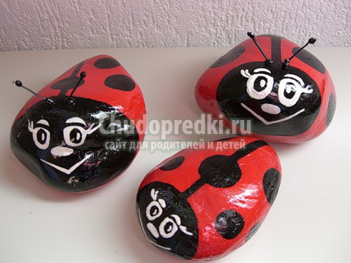 Рисунки на камнях