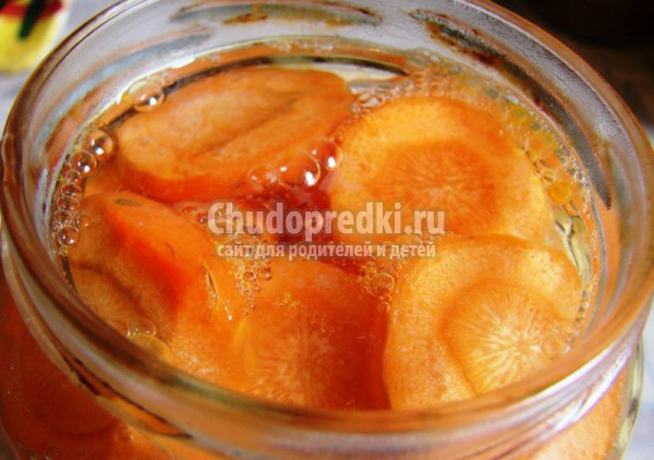 Морковь с яблоками консервированная Морковь с яблоками консервированная