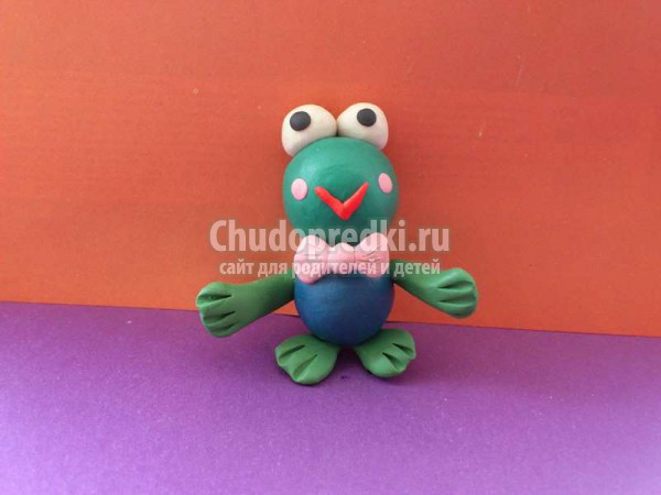 Лягушонок из пластилина