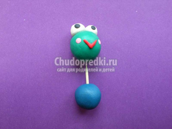 Лягушонок из пластилина