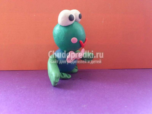 Лягушонок из пластилина