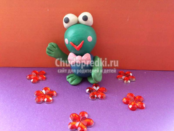 Лягушонок из пластилина