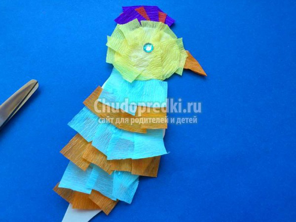 Попугай из гофробумаги