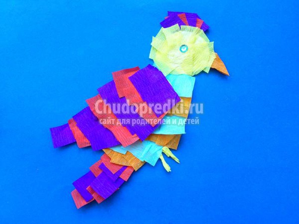 Попугай из гофробумаги
