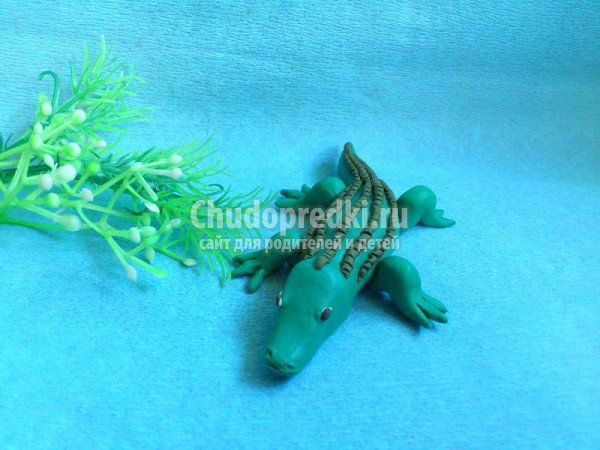 Крокодил из пластилина