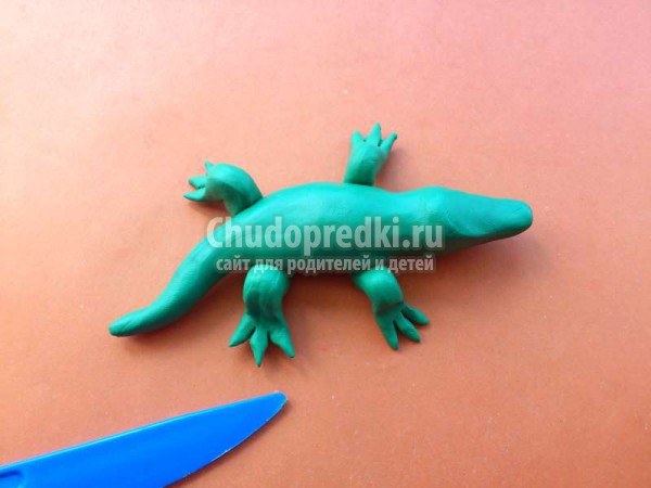 Крокодил из пластилина