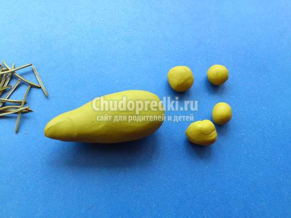 Колючий ежик из пластилина