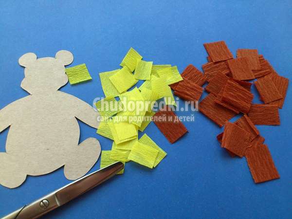 Детская поделка из гофробумаги
