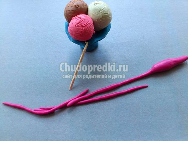 мороженое из пластилина